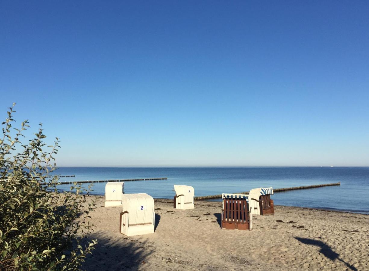 Aparthotel Waterkant Suites - Fewos Am Meer Mit Spa เบอร์เกอเรนเดอ-เรทวิช ภายนอก รูปภาพ