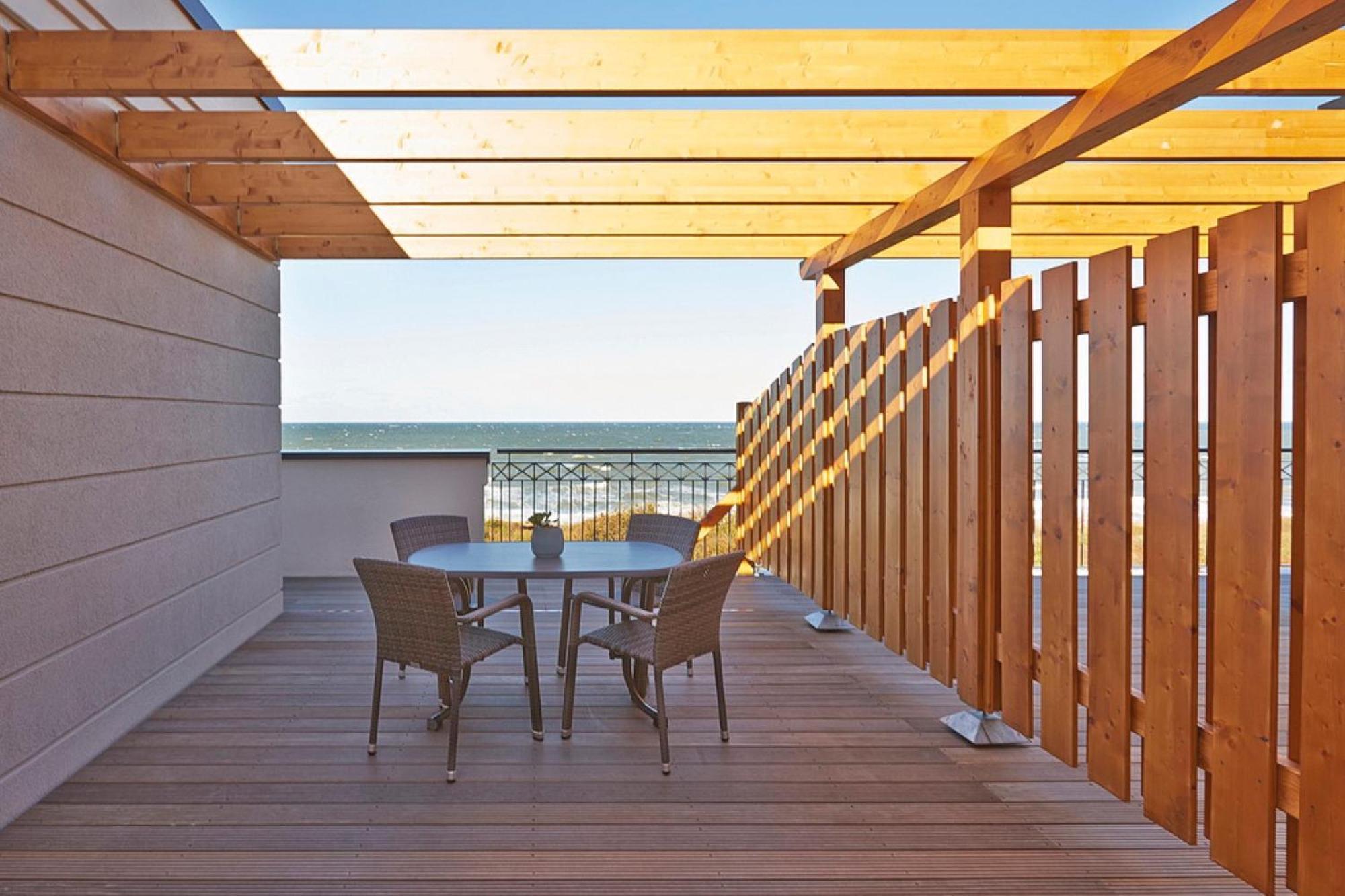 Aparthotel Waterkant Suites - Fewos Am Meer Mit Spa เบอร์เกอเรนเดอ-เรทวิช ภายนอก รูปภาพ